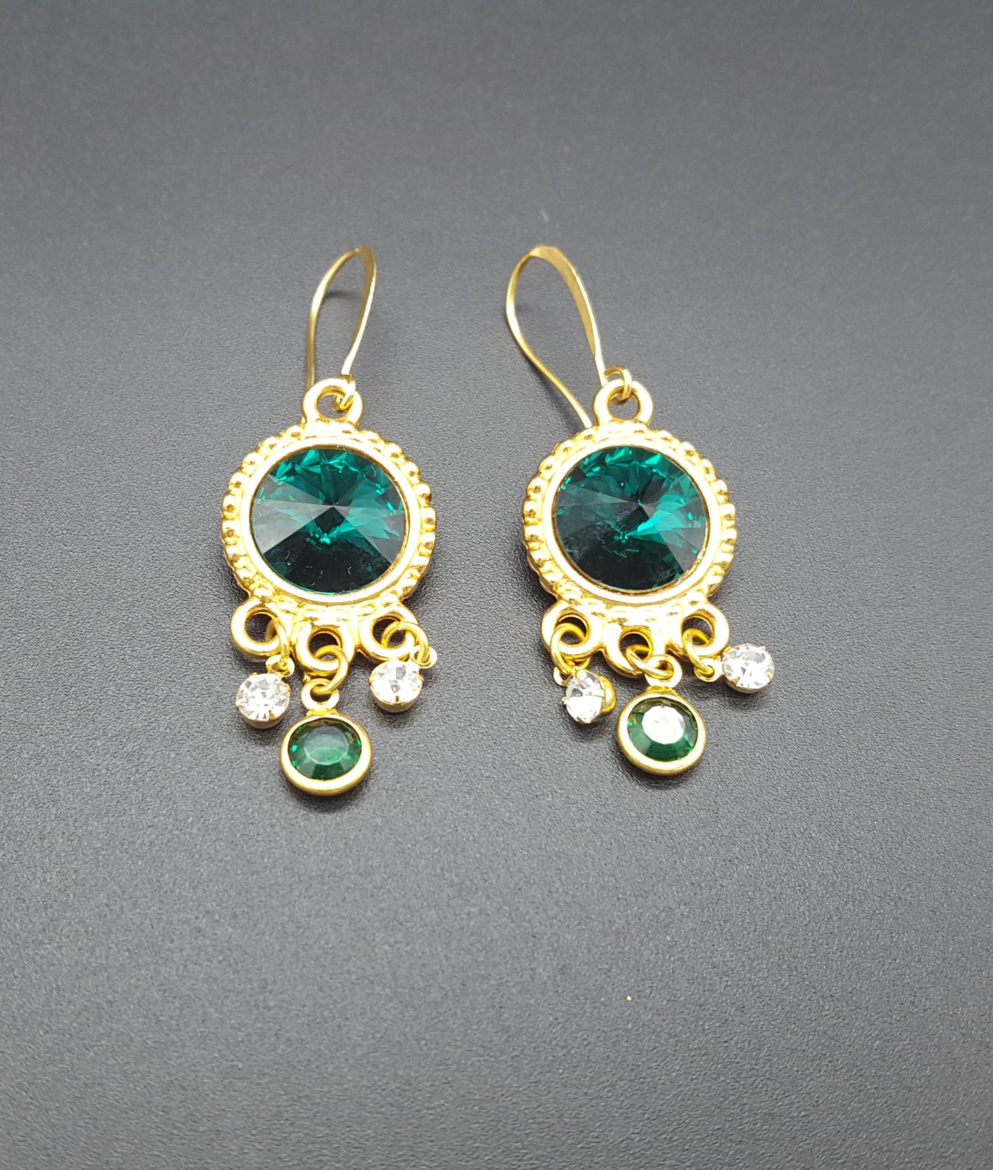 Aishwayra Earrings